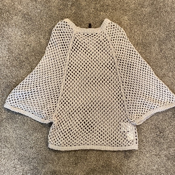 BCBGMaxazria Top Kara BatWing Crochet Size XS - Picture 6 of 8